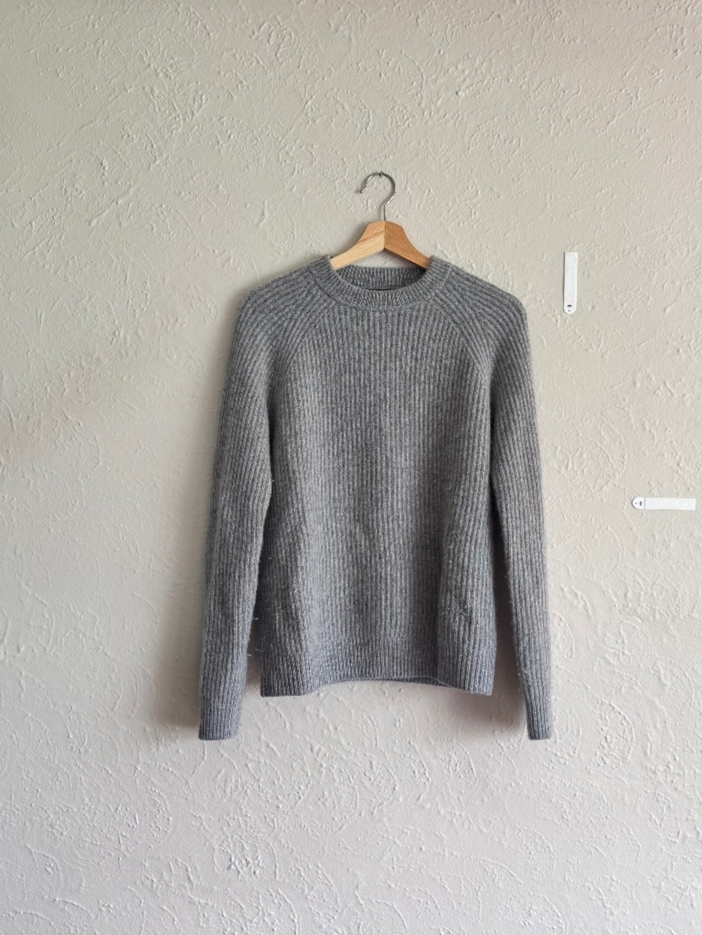 Quince Men's Cashmere Sweter